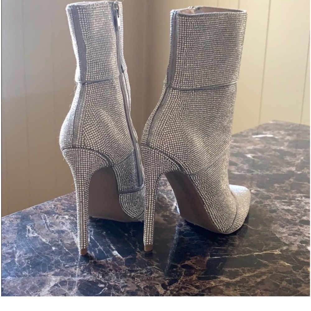 Steve Madden Sparkling Silver Heeled Boots - Picture 4 of 6
